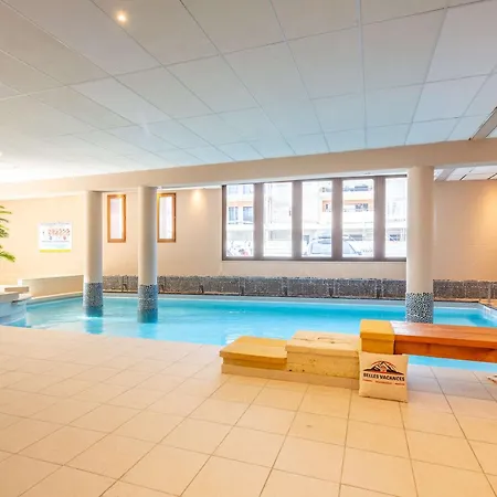 10 Pers Avec Piscine, Sauna Et Parking En Centre-ville De - Fr-1-296-394 * Saint-Lary-Soulan