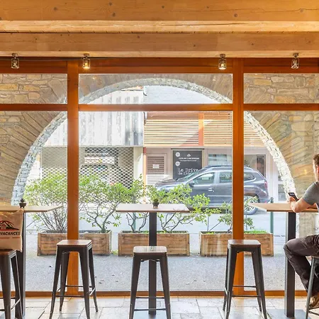 Centre-ville Avec Balcon, Piscine Et Parking Securise - Fr-1-296-394 Saint-Lary-Soulan