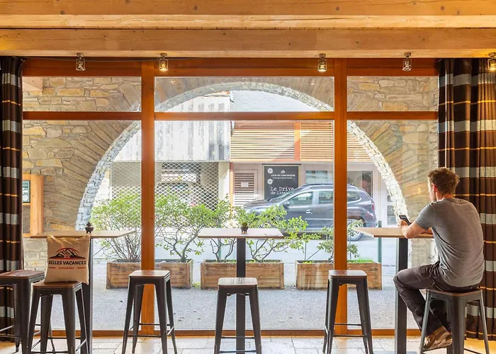 Centre-ville Avec Piscine, Sauna Et Parking Sécurisé - Fr-1-296-394 Saint-Lary-Soulan