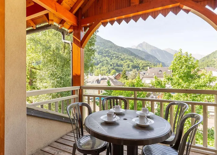 شقة Centre-ville Avec Balcon, Piscine Et Parking Securise - Fr-1-296-394